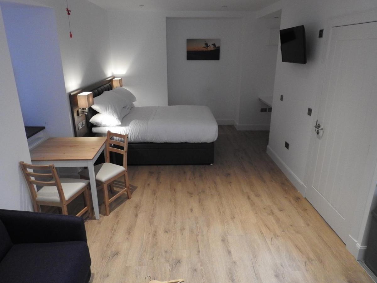 House Of Juniper - Luxury Accessible Apartment Бродфорд Екстер'єр фото